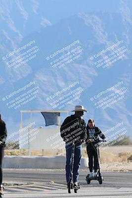 media/Dec-04-2025-Racers Edge (Thu) [[5ebc9f124d]]/1-Track Walk/